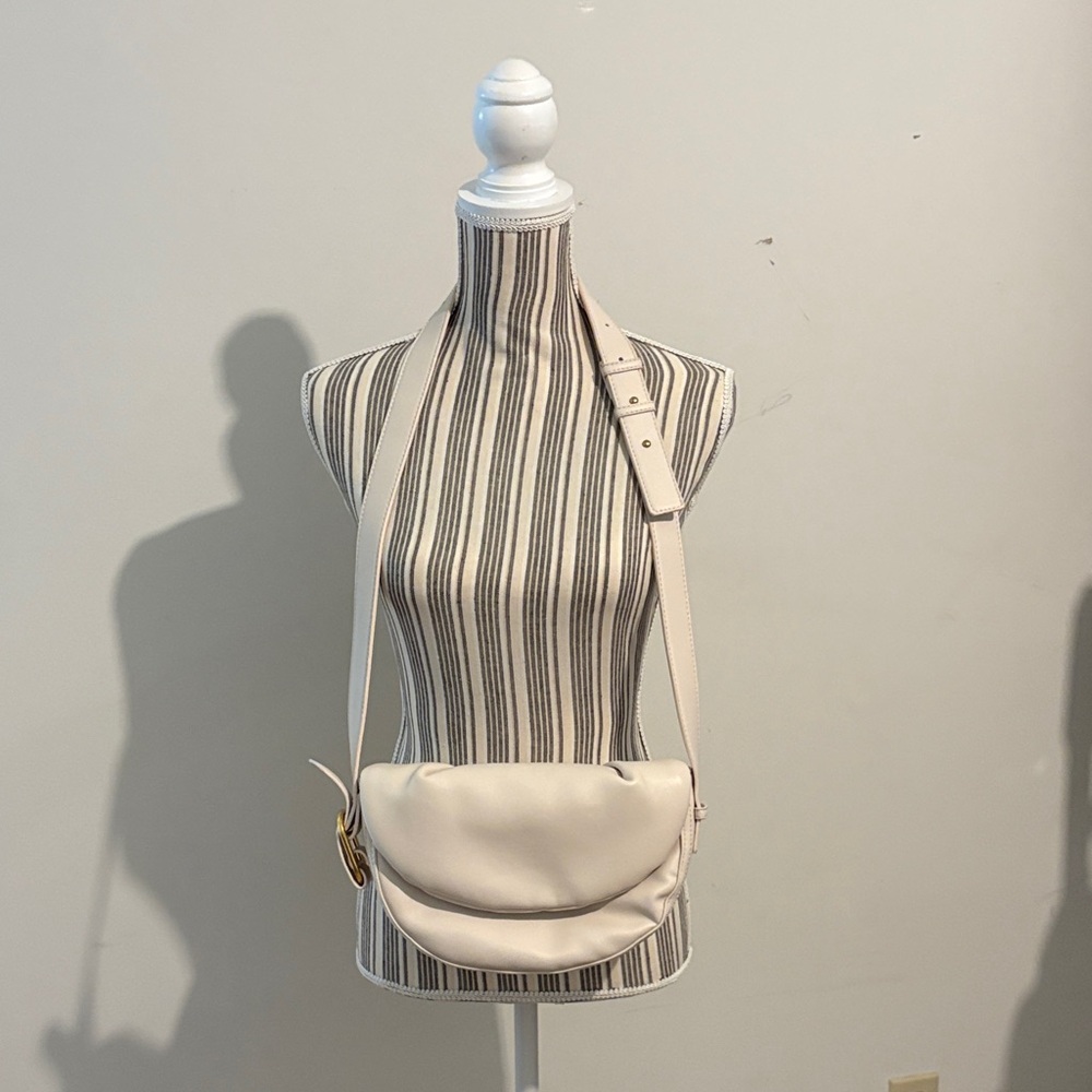 Street Level off White crossbody bag